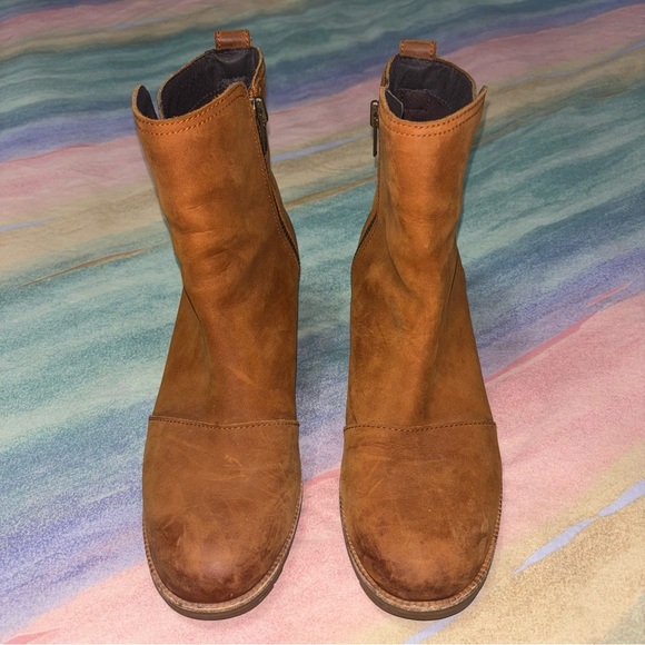 Sorel Women's Cate Waterproof Lug Sole Booties Camel Brown Size 9.5 - Picture 4 of 9